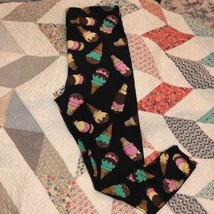 Lularoe Happy Hearts Club TC2 Ice Cream Leggings